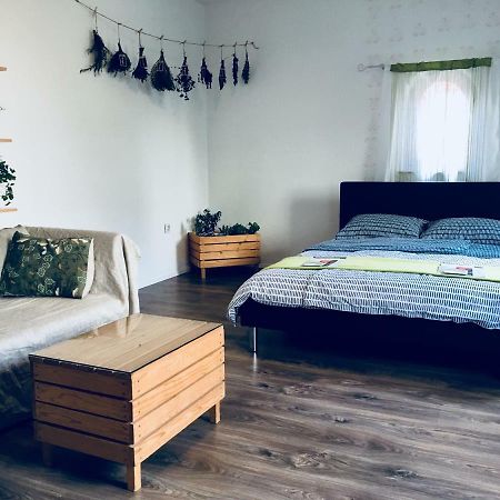 Urban Herbs Apartment ลูบลิยานา ภายนอก รูปภาพ